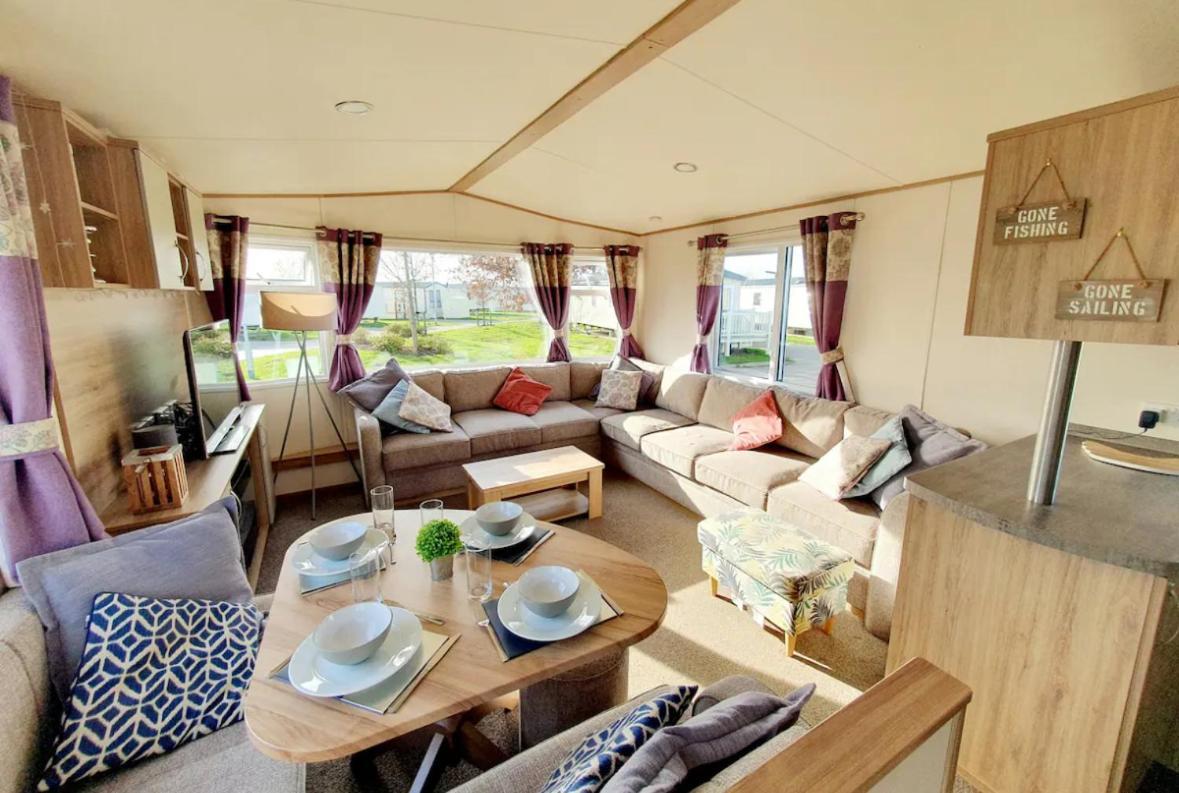 15 Kestrel Close Hot Tub Retreat Tattershall Exterior photo
